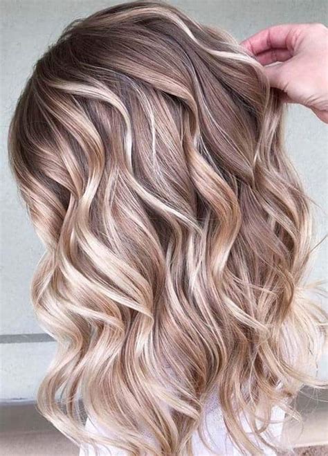 Highlights for long hair - Platinum highlights on fine silky hair are divine. They are one of the trendiest Asian hairstyles with highlights that go well with a neutral skin tone. Moreover, this style is best suited for long, thick, and wavy hair bringing attention to …